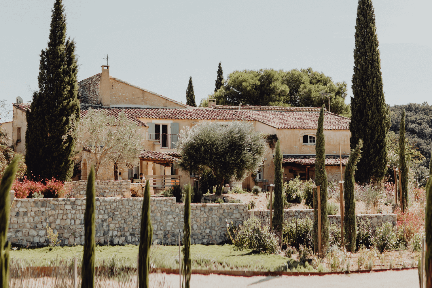 Un mas provençal, lieu parfait pour un mariage estival